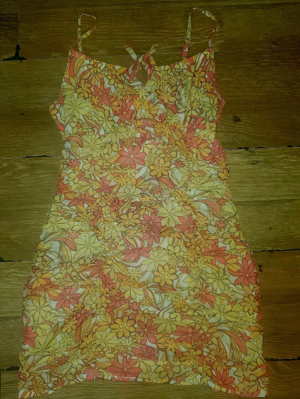 Ultra Flirt Retro Floral Spaghetti-Strap Ruched Mini Dress W. Keyhole Tie Detail